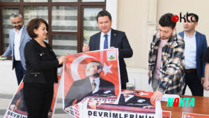 Bursa Osmangazi, Ata posterleri ile donatılıyor