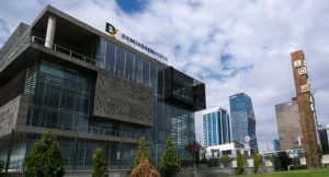 Ziraat’in kredisini ödemeyen Demirören binaları devretmeye başladı