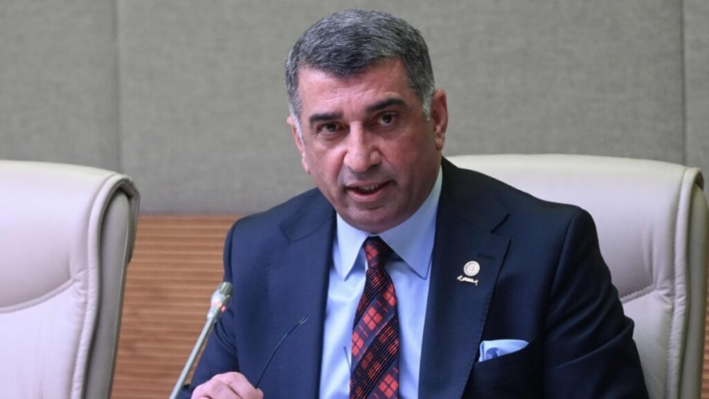 ‘450 milletvekili bu ülkeye yetmez mi?’