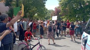 Adalar’daki eyleme polis müdahalesi: Gözaltılar var