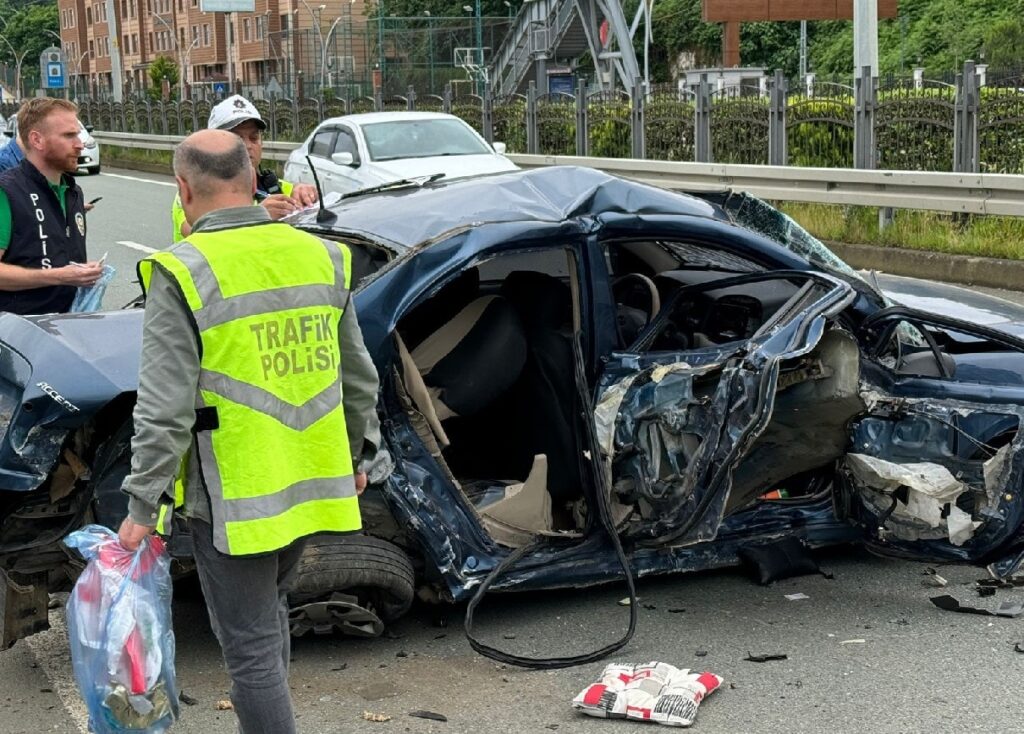 Aileyi parçalayan kaza: Anne ile iki oğlu öldü…