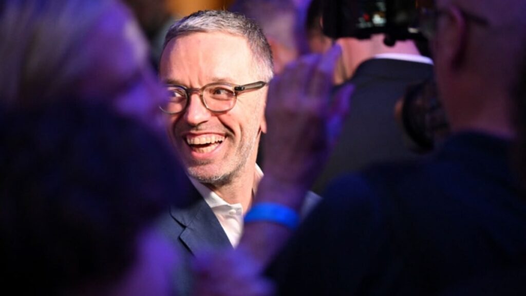 Avrupa’da korkutan ittifak: Aşırı sağcılar birleşti