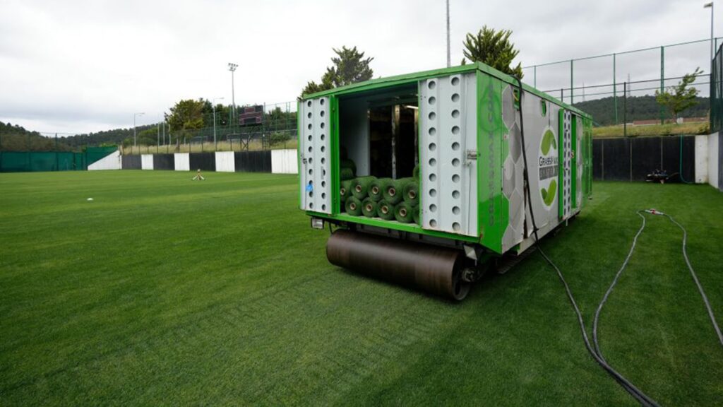 Beşiktaş’ın Nevzat Demir Tesisleri’nde antrenman sahaları yenileniyor