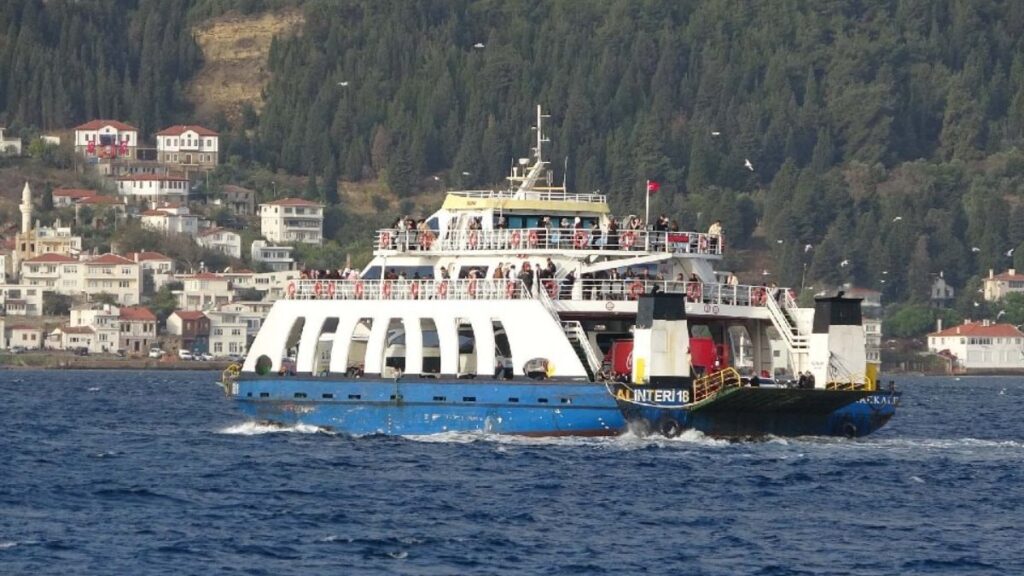 Gökçeada ve Bozcaada hattında 17 ek feribot seferi yapılacak