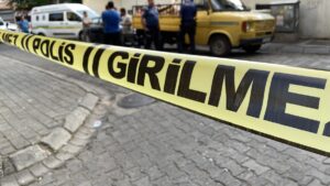 ‘Moloz’ kavgasında apartman yöneticisi öldürüldü