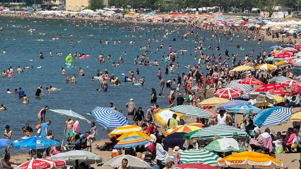 İnkumu doldu, jandarma yolu kesti