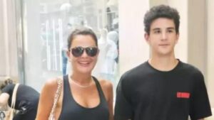 Özlem Yıldız’ın oğlu Demir annesini geçti