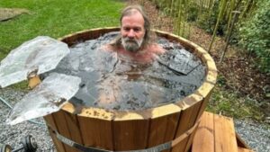 Rekorlar kıran ‘Buz Adam’ Wim Hof hakkında birbiri ardına suçlama