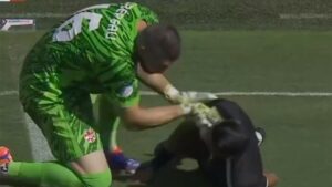 Sıcak hava Copa America maçını etkiledi: Yardımcı hakem fenalaştı