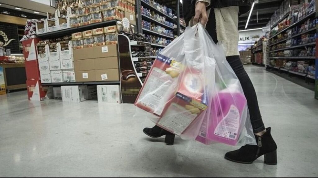 Soframızdan böyle çaldılar