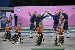 Yıldırım’da Erguvan Zamanı Coşkusu