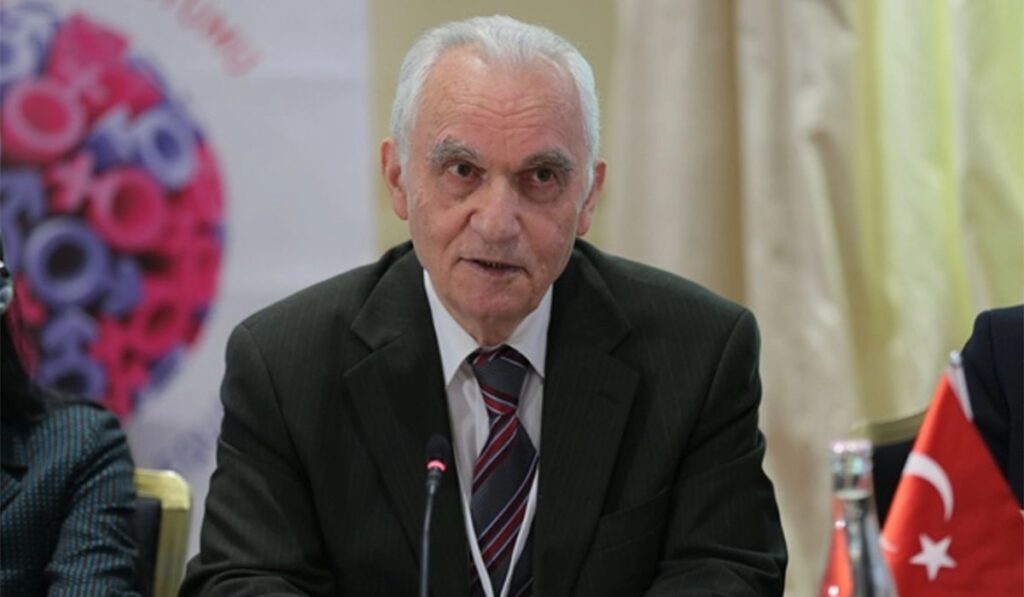 Yaşar Yakış hayatını kaybetti