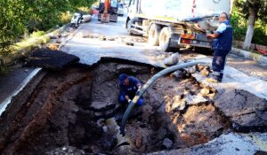 Yine isale hattı yine patladı, sekiz mahalle susuz kaldı