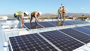 Solar panel fabrikasında şalter inmeye başladı
