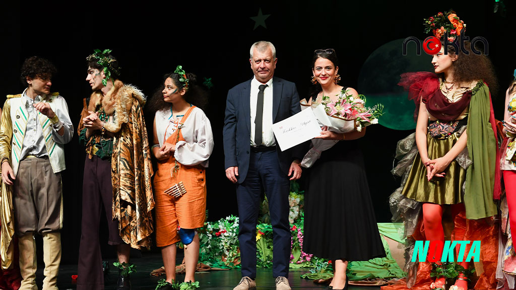 Osmangazi Belediyesi Tiyatro Okulu öğrencileri sahnede devleşti