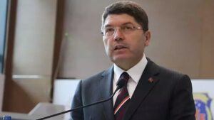 Adalet Bakanı: Soruşturmalar sürdürülüyor, gözaltı kararları veriliyor