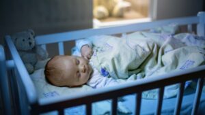 Bebeklere uyku eğitimi nasıl verilir?