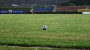 Beşiktaş’ın Dinamo Zagreb maçı dolu yağışı nedeniyle iptal edildi
