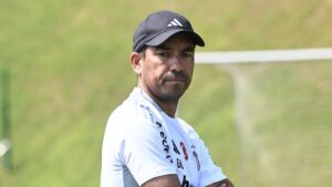 Beşiktaş’ta Van Bronckhorst’un yeni hücum planı: Silva ve İmmobile