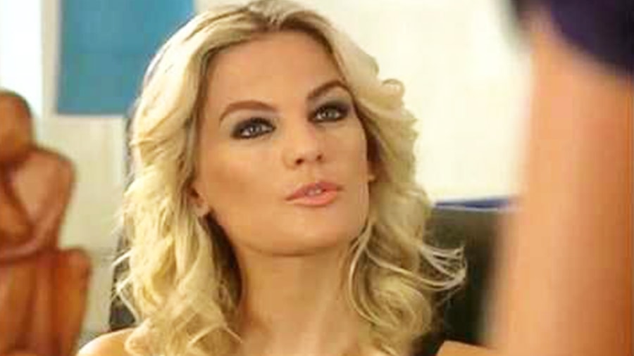 Burcu Günay’ın yediği çikolatadan çıktı! Mide bulandırdı