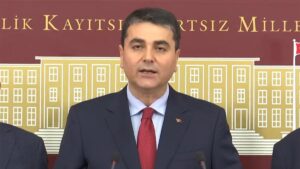 DP lideri Uysal, ‘Demokrasiye Geçiş Planı’ teklifini açıkladı