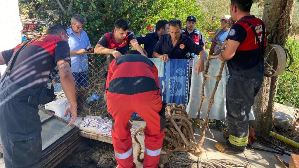 Dehşet: Evini yaktı, kuyuya atladı