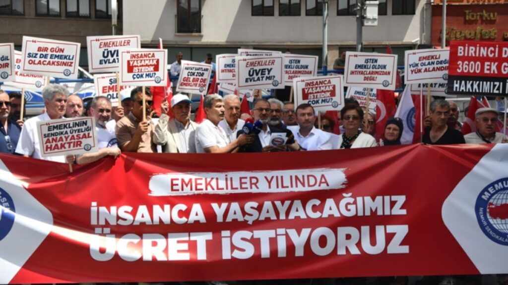 Emeklilere sadaka gibi  zam için hâlâ düşünüyorlar