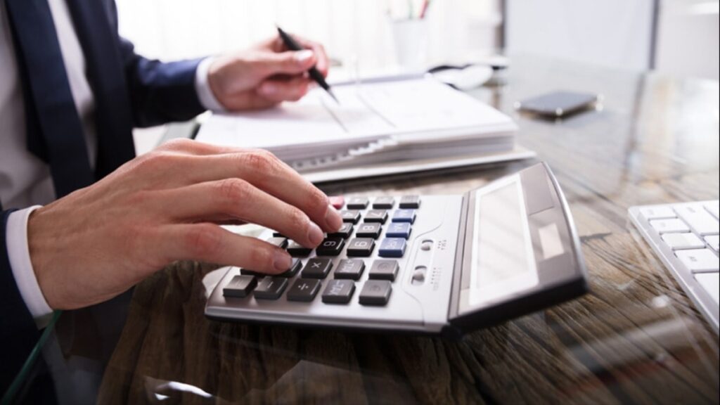 Enflasyonu küçültüp zammı budadılar