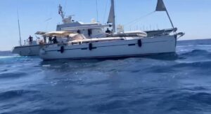 FETÖ’cüler yelkenli yatta yakalandı