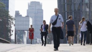 İngiltere’de aşırı sıcaklar nedeniyle 6 milyon kişi risk altında