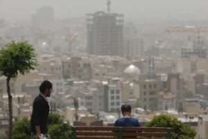 İran’da hava kirliliği… Devlet kurumları tatil edildi