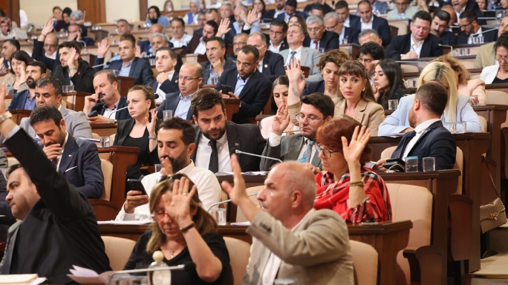 İstanbul’un kentsel dönüşüm seferberliğine İBB Meclisi’nden onay