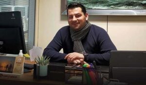 İzmir Büyükşehir Belediyesi çalışanı evinde ölü bulundu