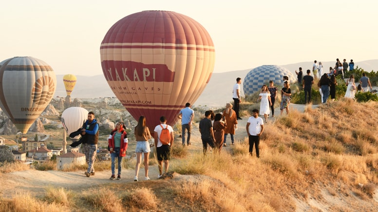 Kapadokya’daki balon turlarına rüzgar molası