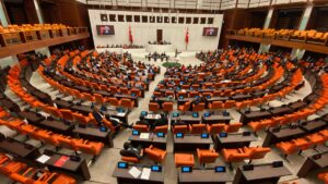 Meclis’e ziyaretçi yasağı