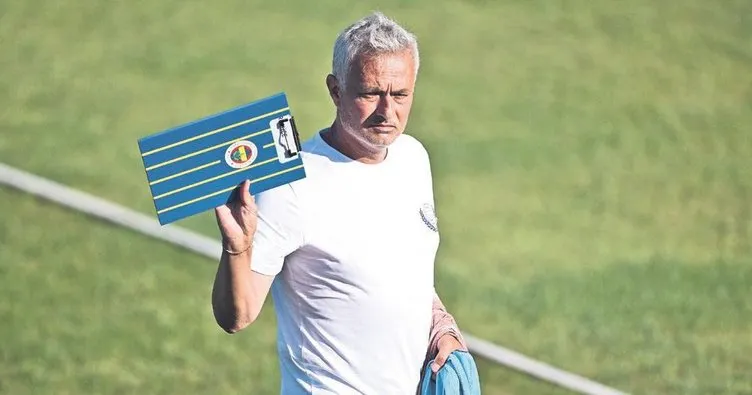 Mourinho’dan 6 numara mesajı