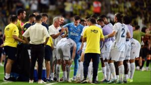 Mourinho’lu Fenerbahçe sahaya çıkıyor