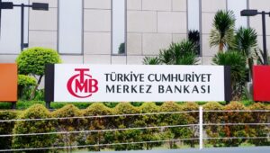 TCMB: Talep enflasyon raporunda öngörülen ölçüde yavaşlamıyor