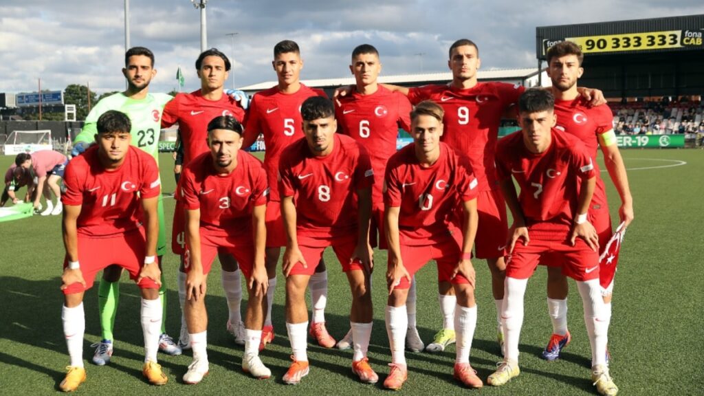 Türkiye U19 şampiyonaya yenilgiyle başladı