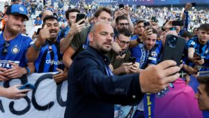 Wesley Sneijder’den, ‘kara para aklama ve dolandırıcılık’ iddialarına yanıt