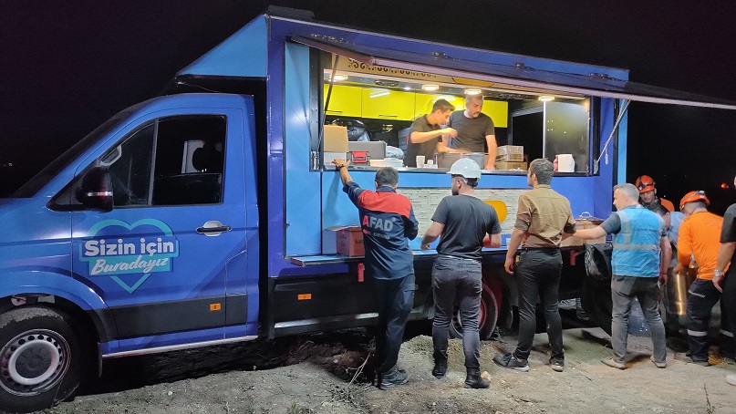 Yıldırım’dan Yangın Söndürme Çalışmalarına Destek