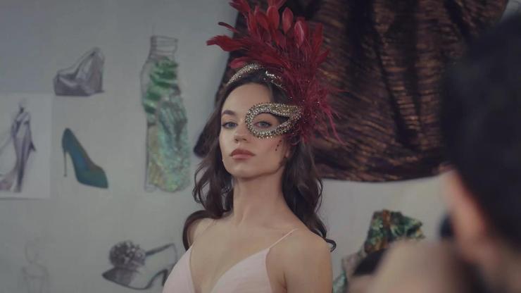 Yalan Duru kimdir? Eylül Tumbar kaç yaşında, hangi dizilerde oynadı?