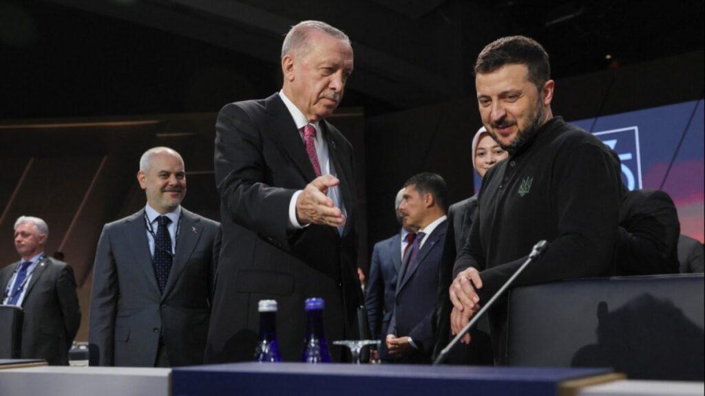 Zelenskiy: Türkiye’de konferansa hazırlanıyoruz