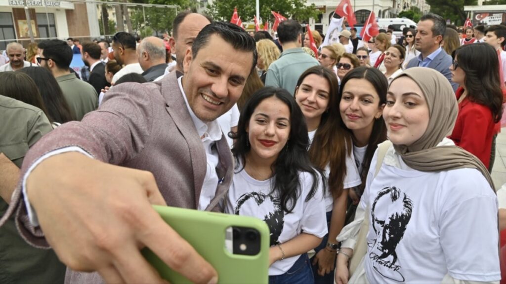 Zeyrek: Mızmızlanmak için değil, icraat için geldik