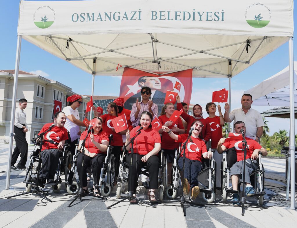 Engelli bireyler 30 Ağustos Zafer Bayramını coşkuyla kutladı