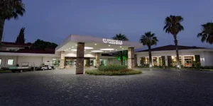 Antalya’nın lüks otelinde işçiler eylemde: 46 gündür maaşlarını alamıyorlar