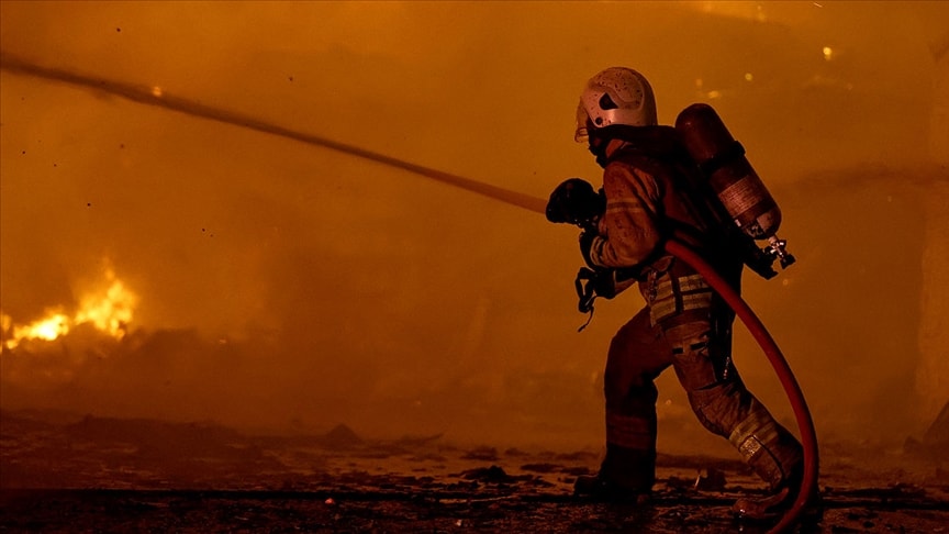 ABB ve İBB ekipleri İzmir için yola çıktı