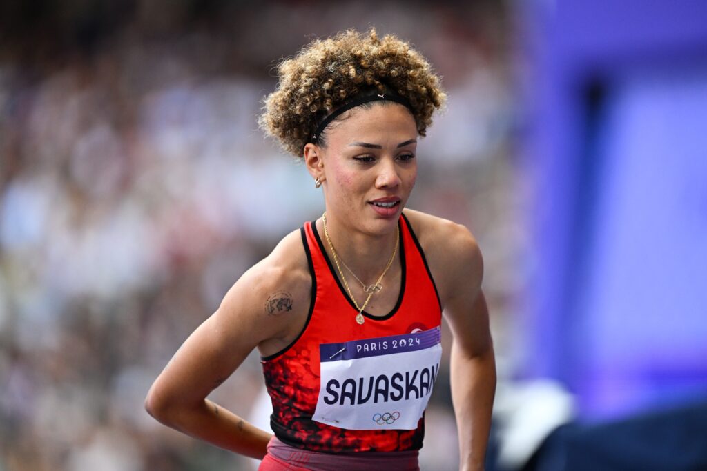 Buse Savaşkan kimdir, nereli?