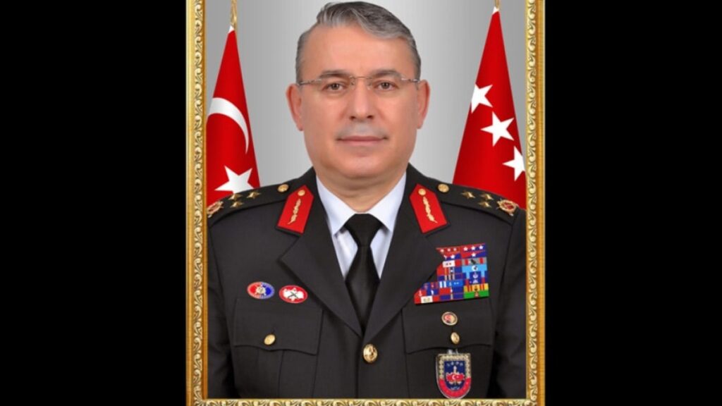 FETÖ kumpasını yendi, 9 yıl sonra orgeneral oldu
