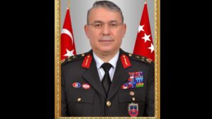 FETÖ kumpasını yendi, 9 yıl sonra orgeneral oldu